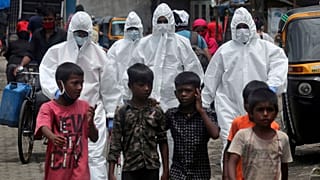 Dünyada Covid-19 vakaları hızla artıyor: Hindistan 1 milyonu geçen üçüncü ülke oldu