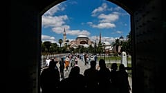 Ποια η απάντηση της βρετανικής κυβέρνησης για το ζήτημα της Αγίας Σοφίας