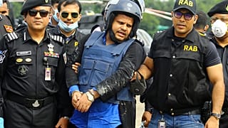 Bangladeşli hastane sahibinin 10 binden fazla kişiye sahte koronavirüs testi yaptırdığı anlaşıldı