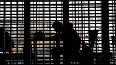 Covid-19 : la France scrute ses indicateurs pour mieux anticiper une seconde vague