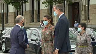 Felipe VI entre aplausos y protestas en el País Vasco