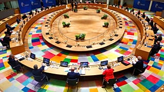 На саммите ЕС  "бережливым" странами предложен компромисс