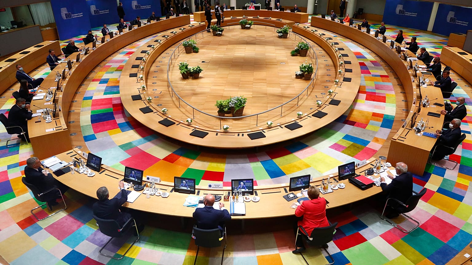 Sommet européen : bras de fer à Bruxelles avec les "frugaux"
