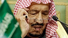 ملک سلمان به دلیل «التهاب کیسه صفرا» راهی بیمارستان شد