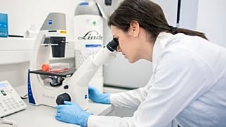 COVID-19: 5.000 εθελοντές παίρνουν μέρος σε μελέτη του ΕΚΠΑ