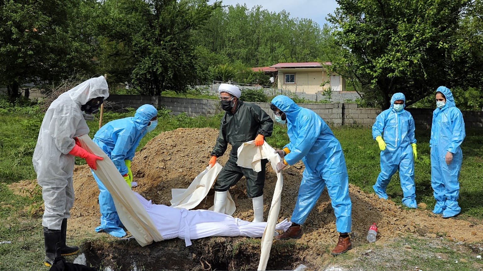 شیوع کرونا در ایران؛ جان باختن ۲۱۷ نفر در ۲۴ ساعت گذشته