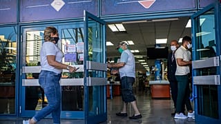 Uno de los establecimientos que vende productos en divisas en La Habana