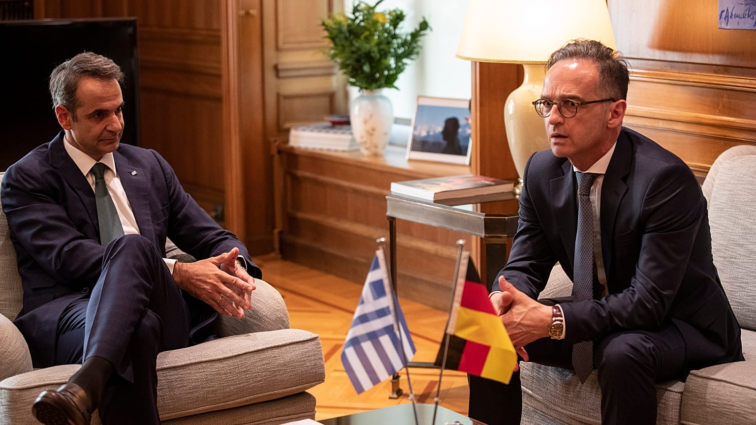 Bundesaußenminister Heiko Maas und der griechische Ministerpräsident Kyriakos Mitsotakis bei Gesprächen in Athen 