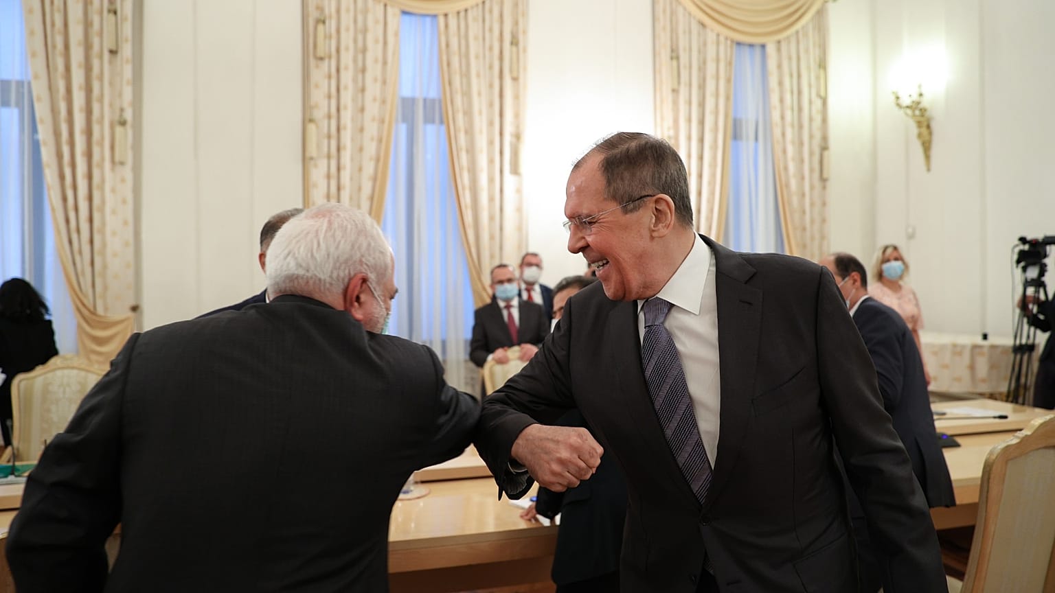Rusya Dışişleri Bakanı Sergey Lavrov ve İranlı mevkidaşı Cevad Zarif 