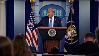 Trump durante la conferenza stampa, 22.7.2020.