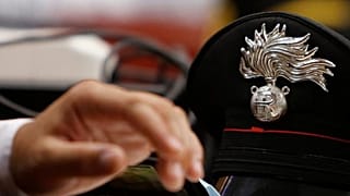 تعطیلی یک پاسگاه پلیس در ایتالیا به دلیل قاچاق مواد مخدر، شکنجه و اخاذی