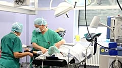 Egy műtét az Európai Unióban (illusztráció)