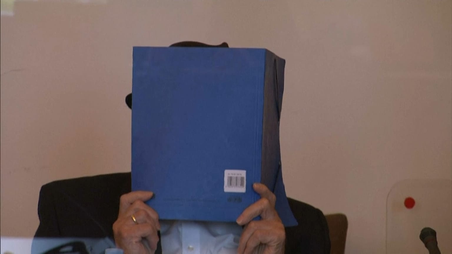 Deux ans de prison avec sursis pour un ancien garde nazi