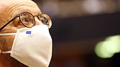 Charles Michel, az Európai Tanács elnöke az Európai Parlament brüsszeli épületében