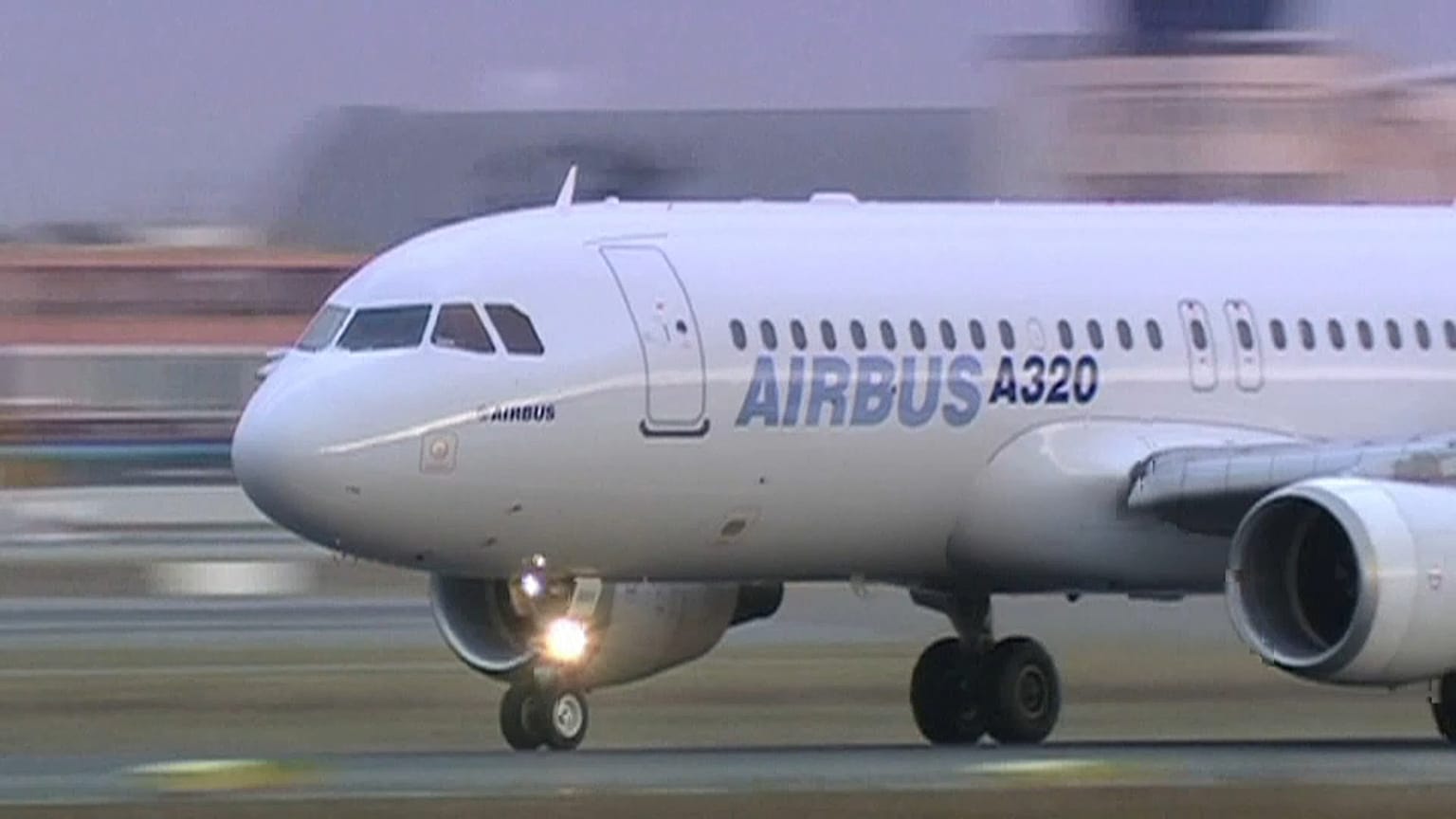 Airbus altera contratos