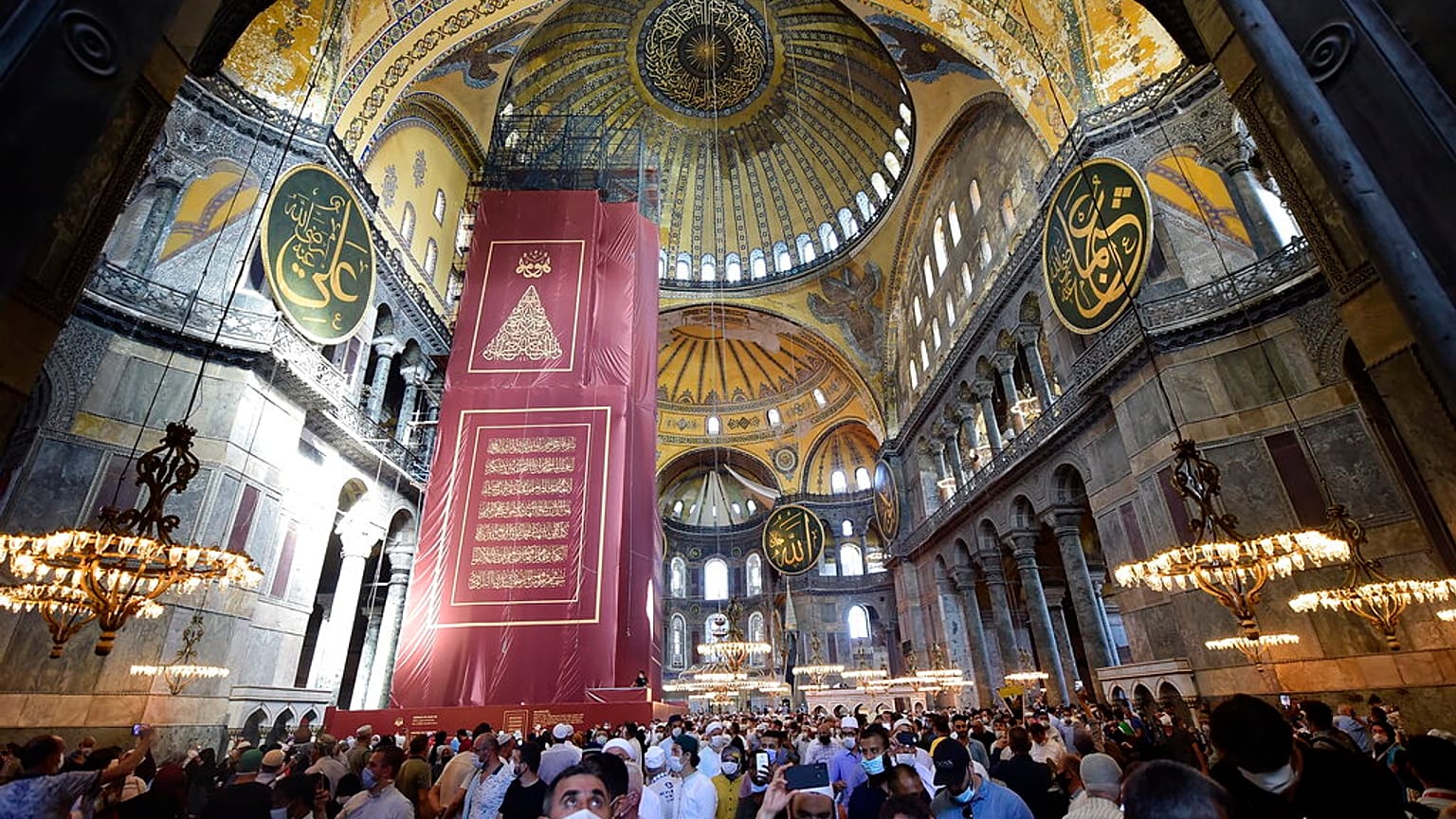 Ayasofya'nın ibadete açılmasını dünya medyası nasıl gördü?