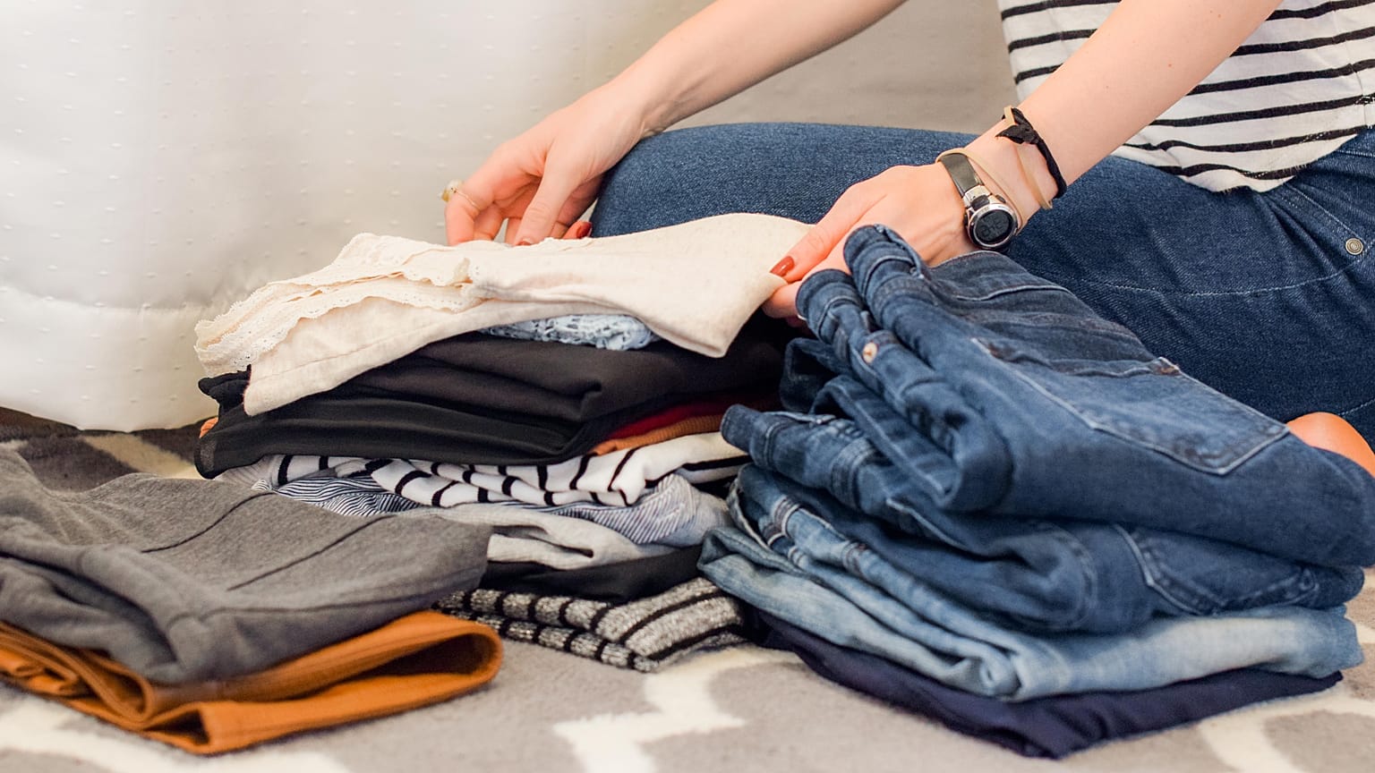 Deadstock (leftover inventory) has long been a problem in the fashion industry.
