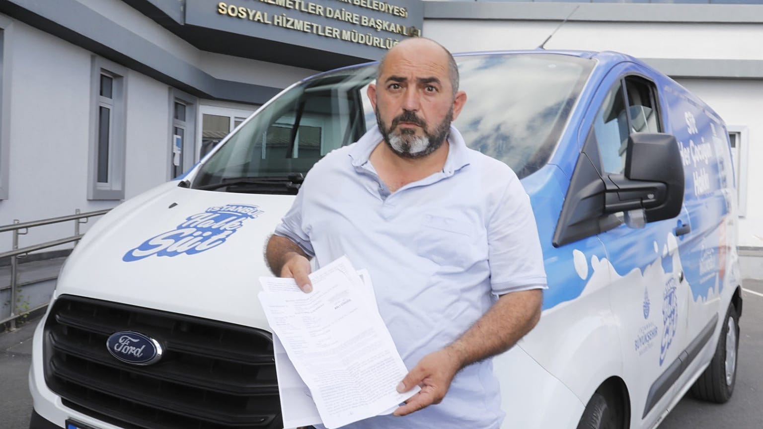İBB Sözcüsü Ongun: Gaziosmanpaşa'da süt dağıtımı yapan ekibimiz bir grubun saldırısına uğradı