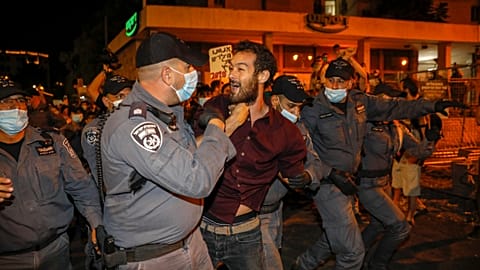 اعتراض هزاران اسرائیلی به ناتوانی دولت نتانیاهو در مهار ویروس کرونا