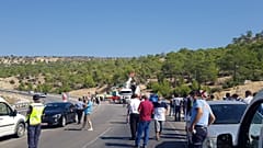 Mersin'de askeri araç devrildi:  5 asker hayatını kaybetti