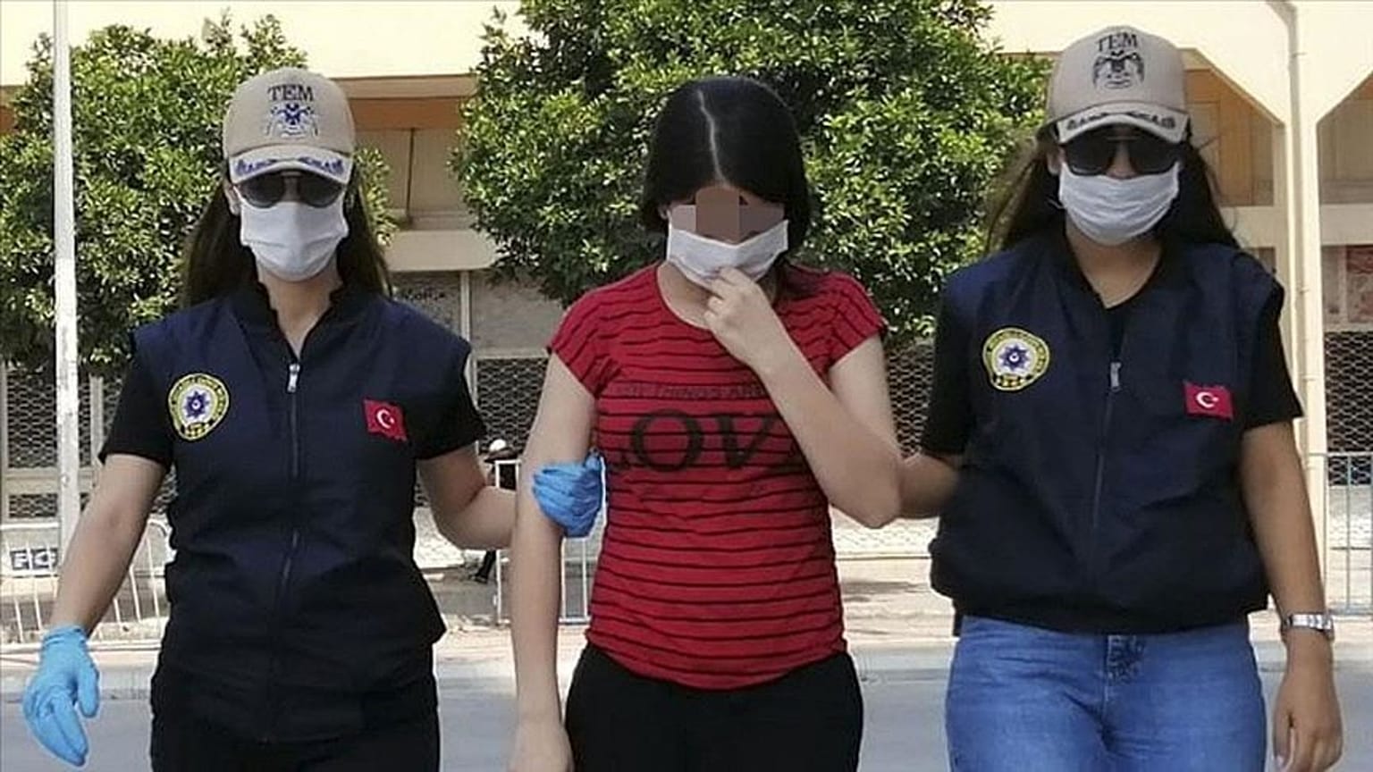 PYD liderlerinden Salih Müslim'in yeğeni Mersin'de teslim olduktan sonra serbest bırakıldı