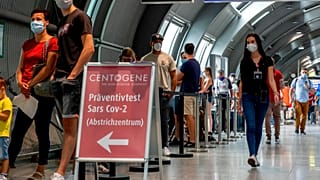 Warten auf den Test in Frankfurt
