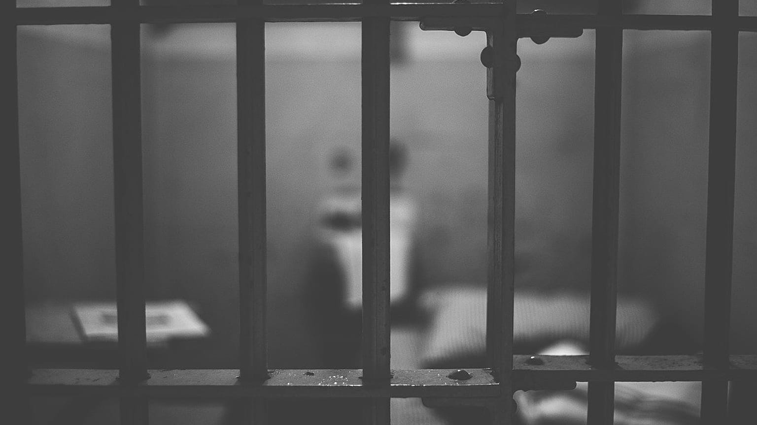 هيومن رايتس ووتش تقول إن القضاء السعودي حكم بسجن وترحيل مدون يمني لدعمه حقوق مجتمع الميم
