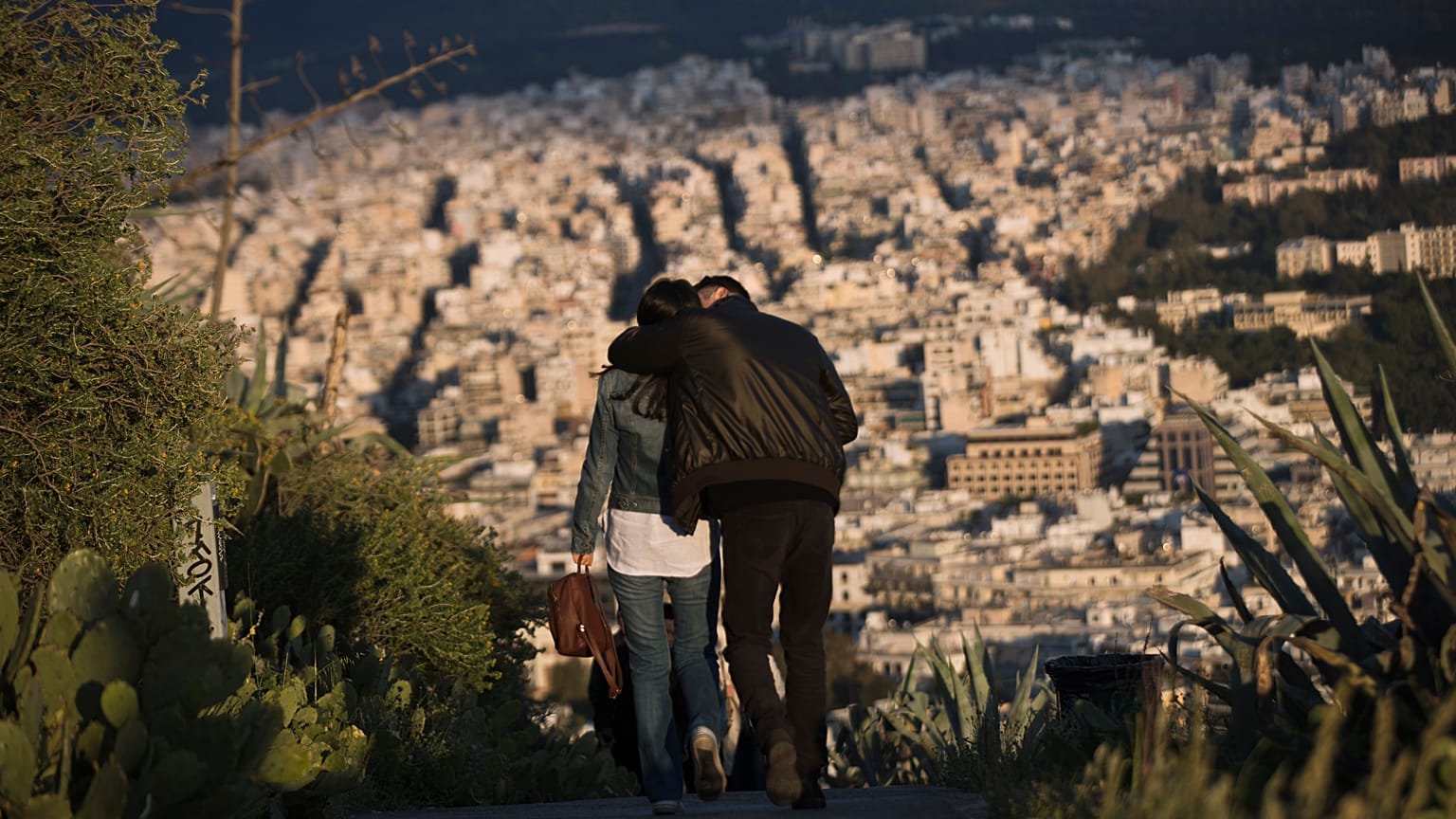 Ελλάδα: Πληροφορίες για το πρόγραμμα επανασύνδεσης νοικοκυριών με χαμηλά εισοδήματα στο ρεύμα