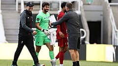 Jürgen Klopp strahlte an der Seite von Alisson nach Abpfiff des letzten Saisonspiels seines FC Liverpool