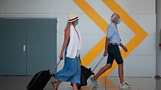 Αντιδράσεις από την Ισπανία στις ταξιδιωτικές συστάσεις Βρετανίας, Γερμανίας και Γαλλίας