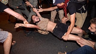 محاملات الأمن تفريق المتظاهرين ضد نتنياهو