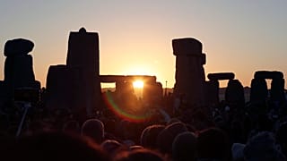Stonehenge al alba en el solsticio de verano del 21 de junio de 2019