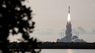 La NASA lanza Perseverance en busca de vida en Marte
