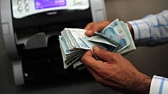 Türk Lirası'nın değer kaybı karşısında döviz rezervleri yeterli mi? 
