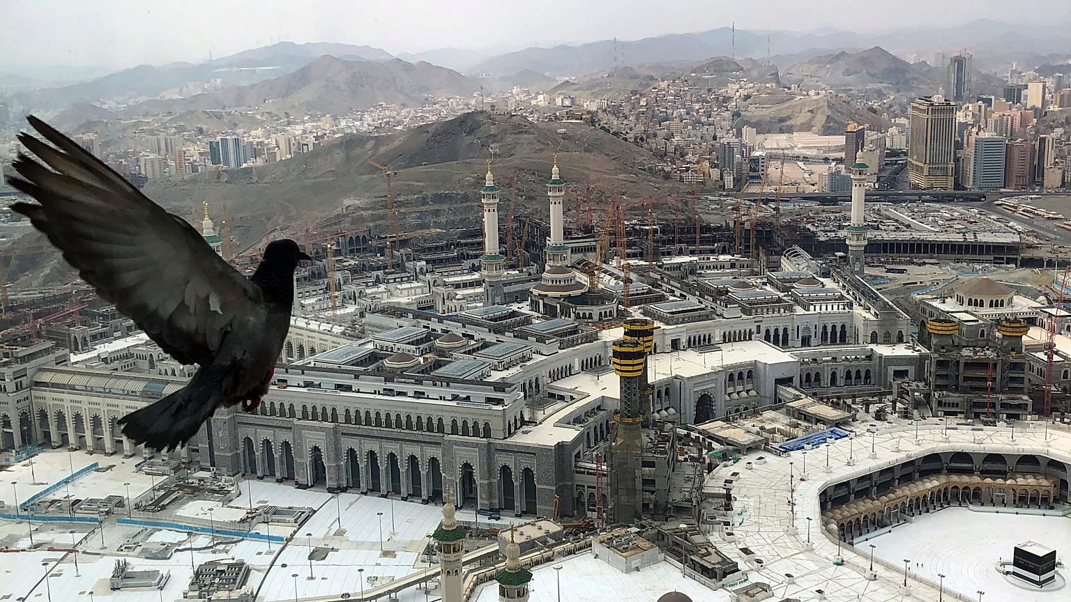 ماسک به لباس احرام حجاج اضافه شد