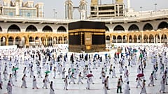 Les musulmans du monde entier fêtent l'Aïd mlagré les restrictions contre le Covid-19