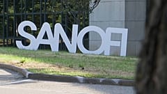 Coronavirus : l'UE réserve 300 millions de doses du vaccin en préparation chez Sanofi