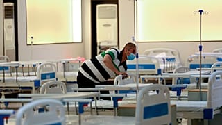 صورة من الأرشيف- مستشفى ميداني لعلاج مرضى COVID-19 في بغداد، العراق