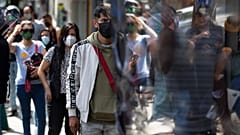 COVID-19: Πάνω από 18 εκατ. τα κρούσματα - Πλησιάζουν τις 700.000 οι θάνατοι