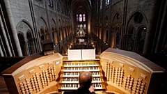 Philippe Lefebvre à l'orgue de Notre-Dame en 2013