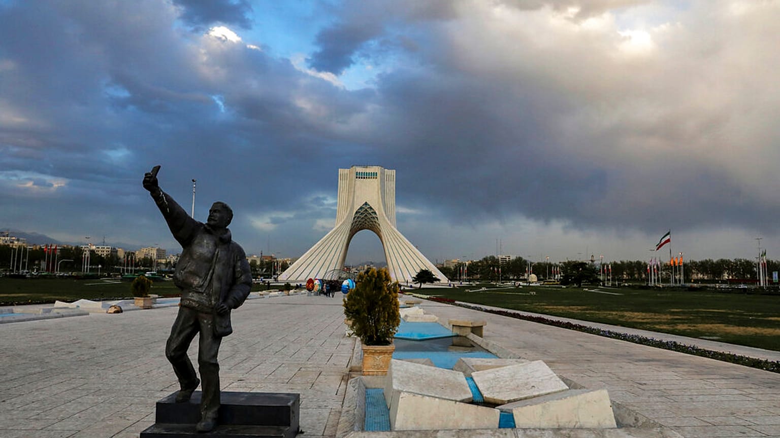 میدان آزادی