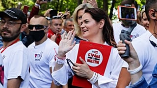 Svetlana Tikhanovskaya rally