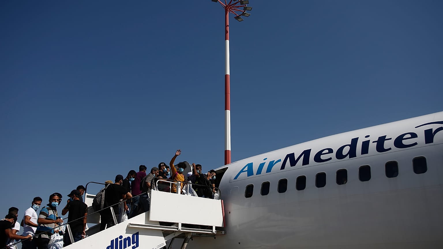 ΑΕΡΟΔΡΟΜΙΟ ΕΛΕΥΘΕΡΙΟΣ ΒΕΝΙΖΕΛΟΣ ΕΘΕΛΟΝΤΙΚΗ ΕΠΙΣΤΡΟΦΗ ΙΡΑΚΙΝΩΝ ΜΕΤΑΝΑΣΤΩΝ