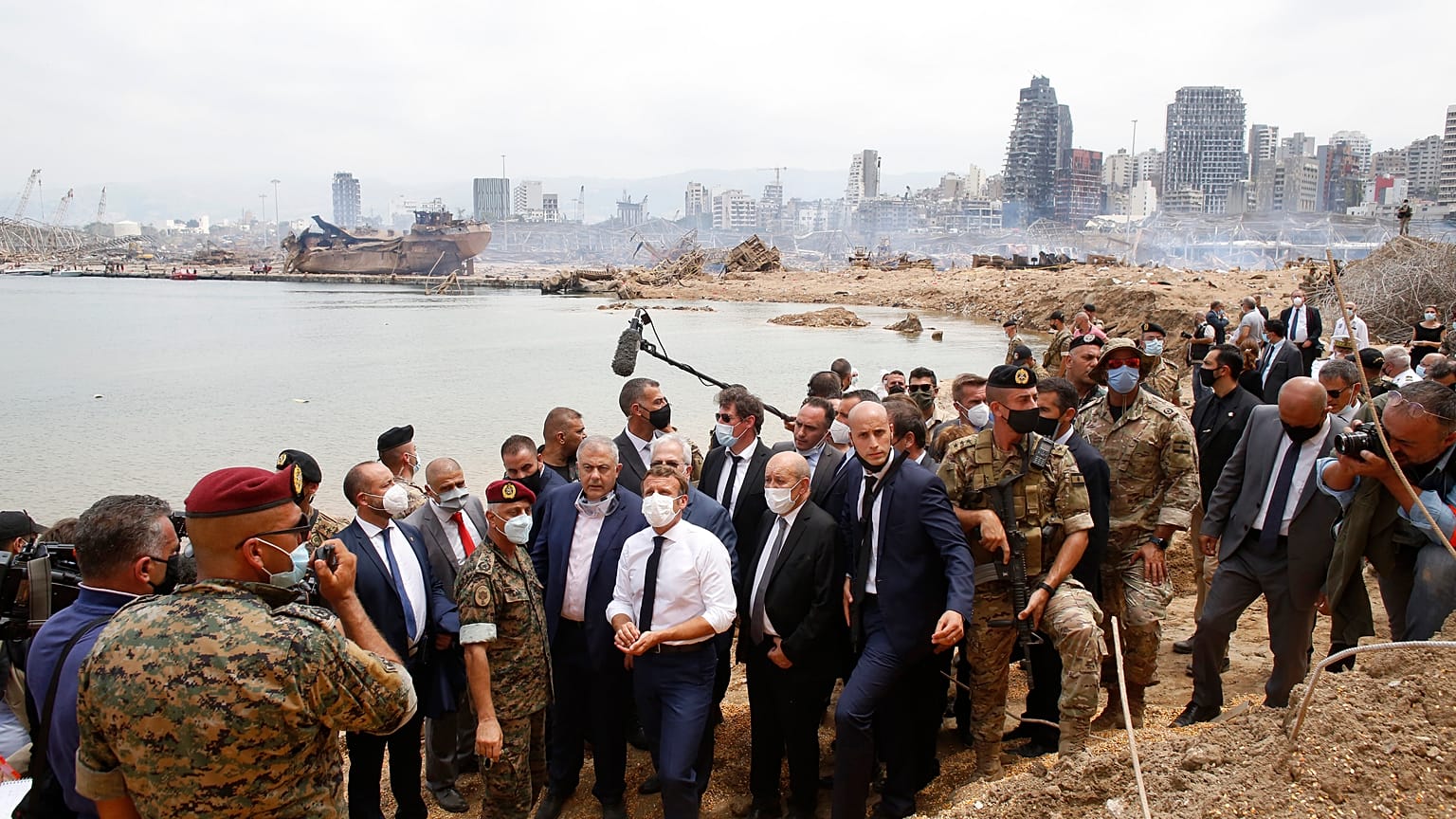 Macron a Beirut chiede una commissione d'inchiesta trasparente 