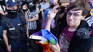 Πολωνία: Διαδήλωση υπέρ της κοινότητας ΛΟΑΤΚΙ- Αφορμή η σύλληψη ακτιβίστριας