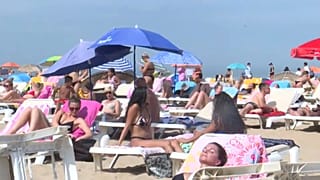 Calor aumenta restrições contra a pandemia na Europa