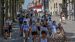 La mascarilla pasa a ser obligatoria en algunas zonas de París