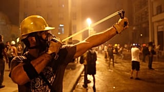 Libanon: Regierung tritt zurück - Wut der Bürger nicht zu Ende