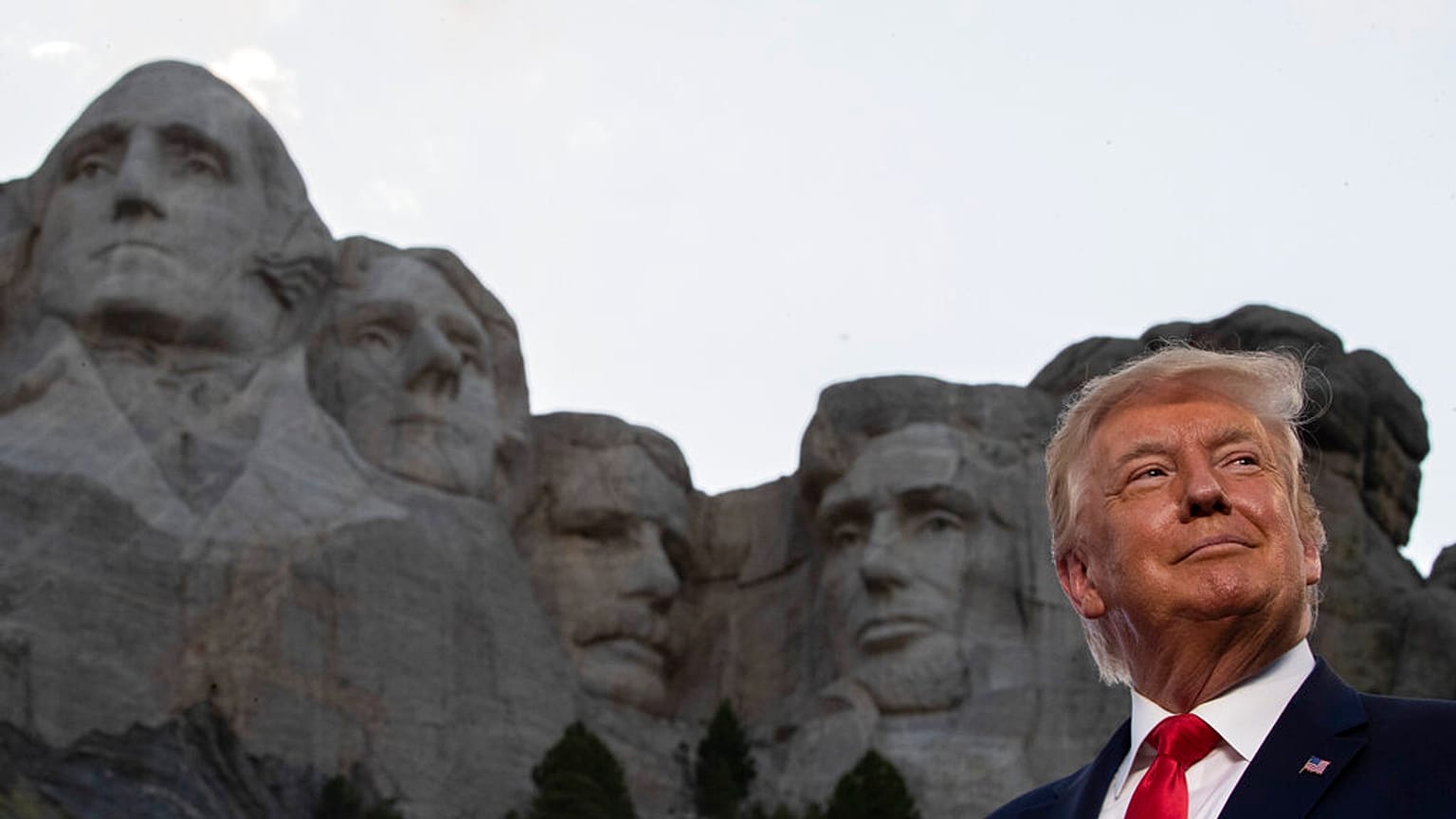 Trump vor Mount Rushmore