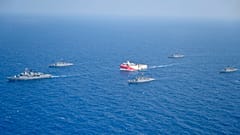 To Oruc Reis με την συνοδεία τουρκικών πλοίων